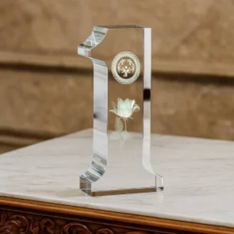 Engraved-Number-One-Crystal-Glass _resized